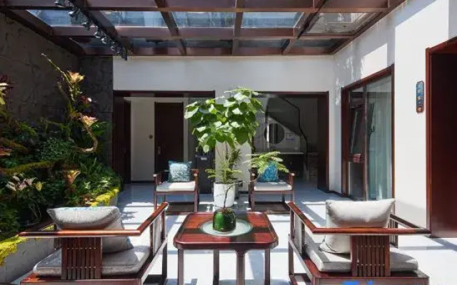 Floral Hotel·Yunxiju Viewing Hotel (Datong Ancient City Store)