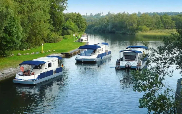 Houseboat on the Peene, Demmin