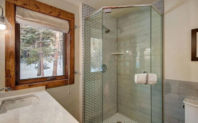 Creekside Chateau Private Waterfall Creek Breck Private Nature Setting Spa