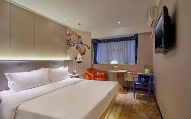 Ranz Hotel