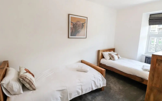 8 Waterhead Terrace