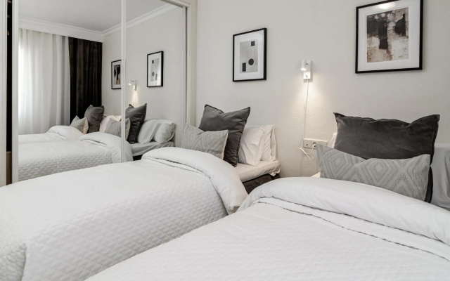 DN11-2 bedroom apartment close to Puerto Banus