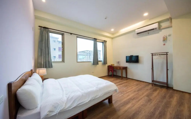7113 hotel