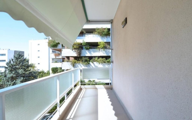 Spacious minimal apartment at Chalandri