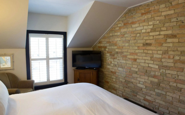 The Little Inn of Bayfield