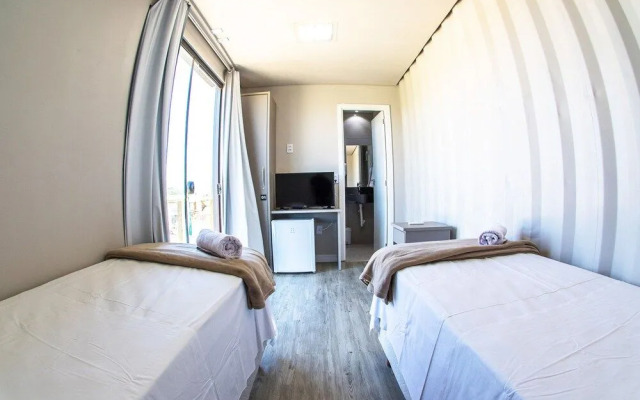 Innbox - Praia Do Rosa - Hostel