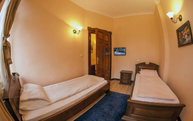 Lopera Guest House