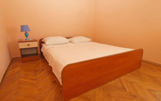 Apartment 1157