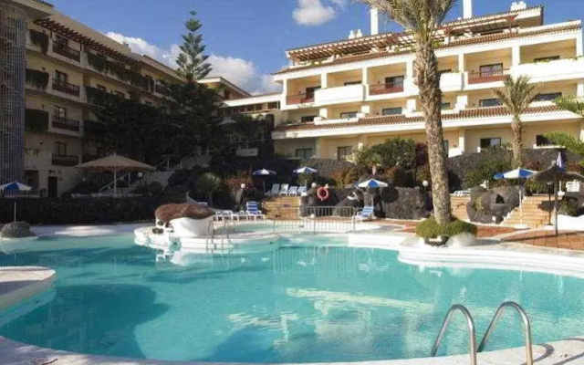 H10 Costa Salinas