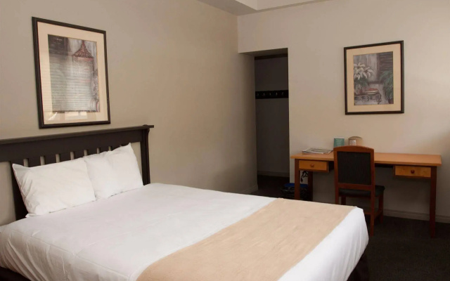 Banff Y Mountain Lodge