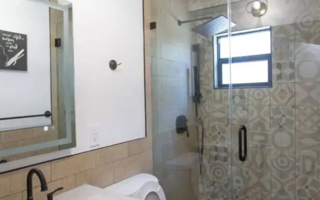 Peaceful Getaway In Studio City