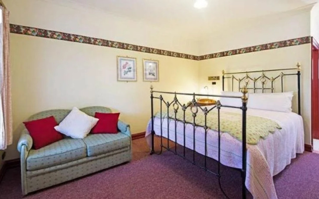 Maldon's Eaglehawk Motel