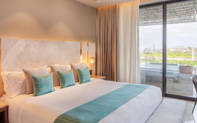 The Club at Solaz, Luxury Villas
