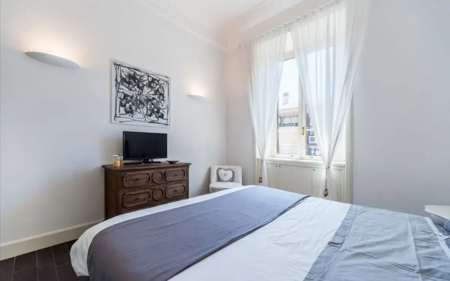 Luxury Cavour