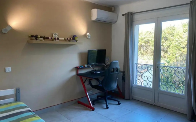 Très grande Villa pour 1 famille ou plusieurs...