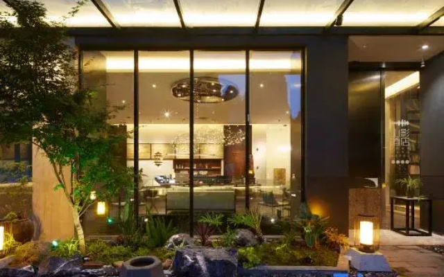 Oneheart Riverside Retreat