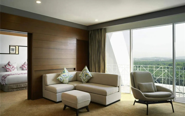 Mövenpick Hotel & Convention Centre KLIA