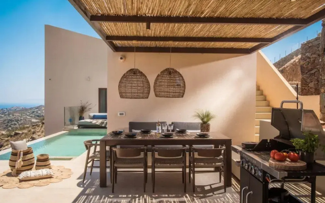 Villa Ouranos - Where the World Unfolds Before you