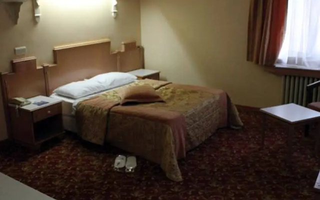 1943 Tarihi Emniyet Otel