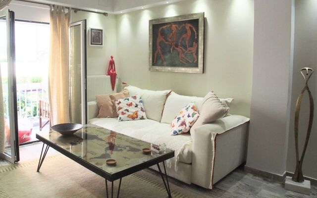 Отель Style Comfort 8min to Acropolis Museum Афины комната для гостей