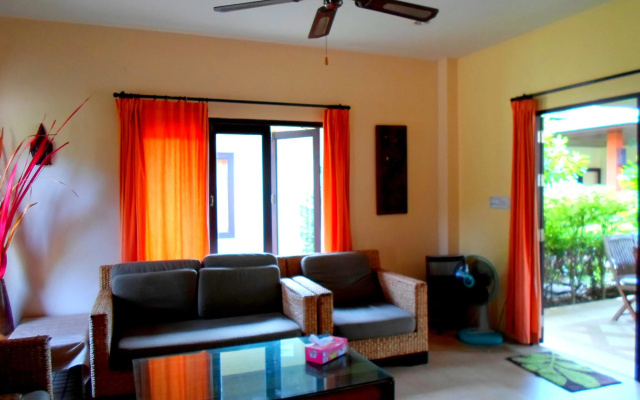 Baan Tropicana