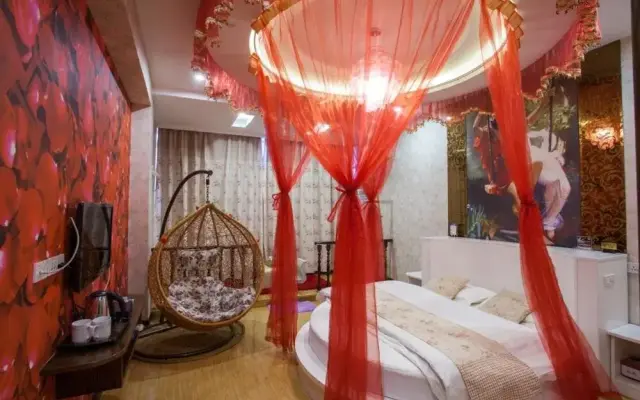 Wuzhen Times Town Theme Inn