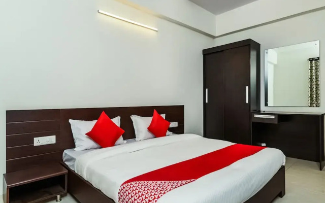 OYO 16653 Green City Service Apartment