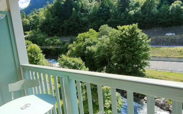 Appartement Cauterets, 3 pièces, 6 personnes - FR-1-234-250