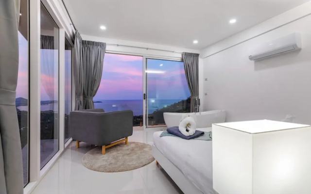 Chaweng Noi Luxury Morden 4-BR Dream Villa