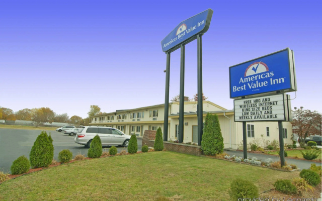 Rumford Motor Inn