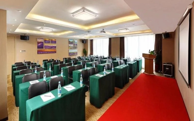 Lavande Hotels Changde Happy Mall Railway Station Store