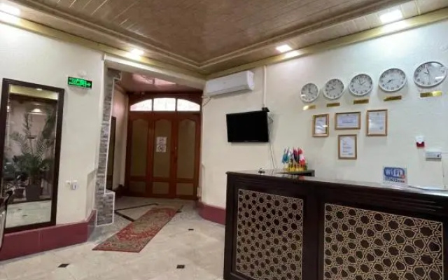 Al Mansur Hotel