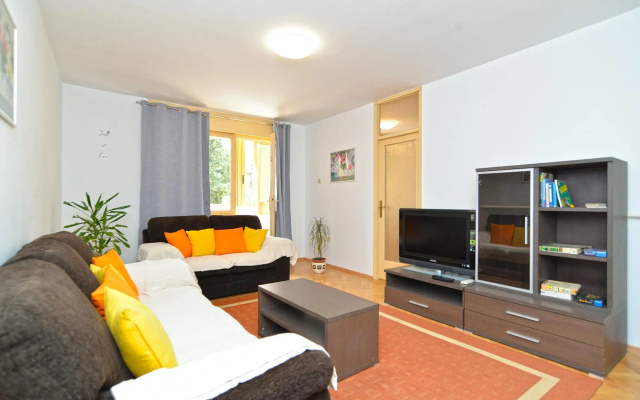 Apartment 1905