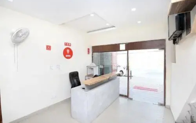 Hotel G R highway by OYO Rooms