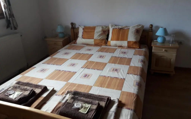 Guest House Yana