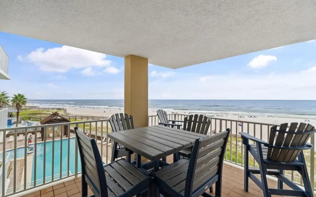 Romar Place 305