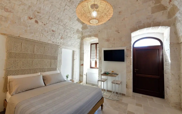 Lamarossa Trulli & Suites