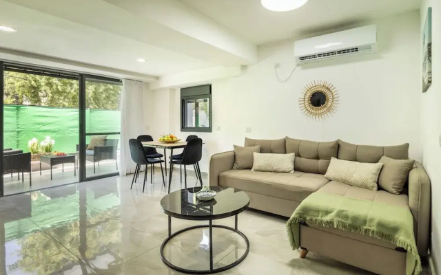 MAMAD - Bahai Serenity Apartment by Sea N' Rent