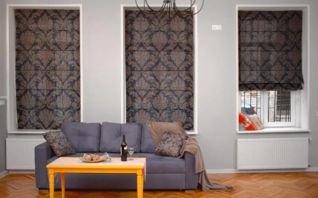 Sunburst Apartment