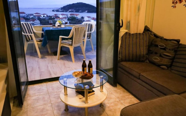 Franov Butique Residence