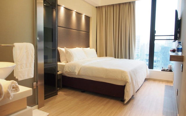 Epoch Hotel