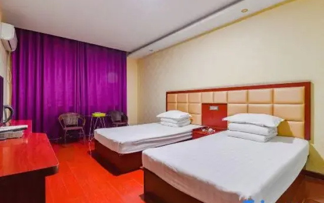 Yijia Hotel (Century City Branch)