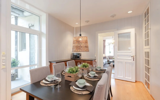 Exclusive apartment in city