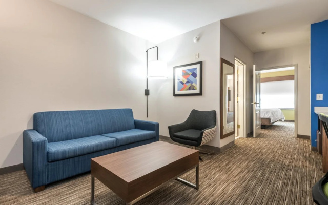 Holiday Inn Express & Suites Lagrange I-85 by IHG