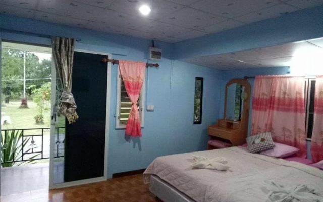 Baan Aoonjai Resort