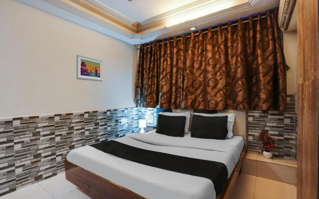 OYO 31911 Hotel Kanchan Palace