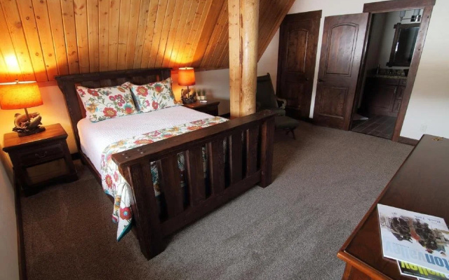 Fin and Feather Inn