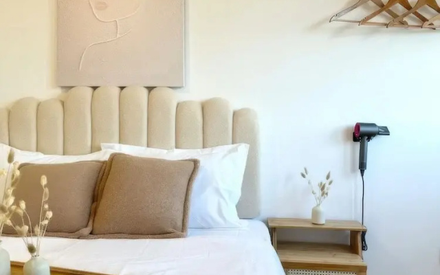 Riveria City KL Sentral Luxury Apartment
