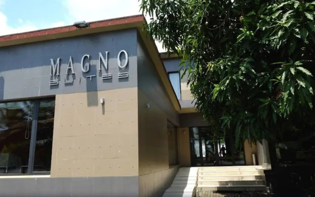 Magno Suites