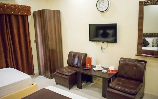 Hotel Days Inn Two